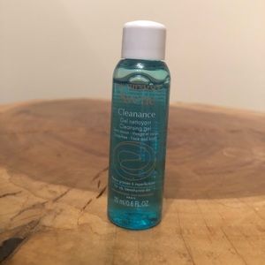 Avene cleansing gel for face